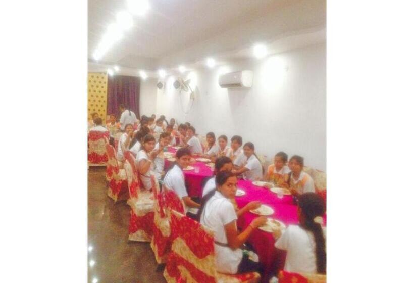 ホテル M.a International, Amritsar