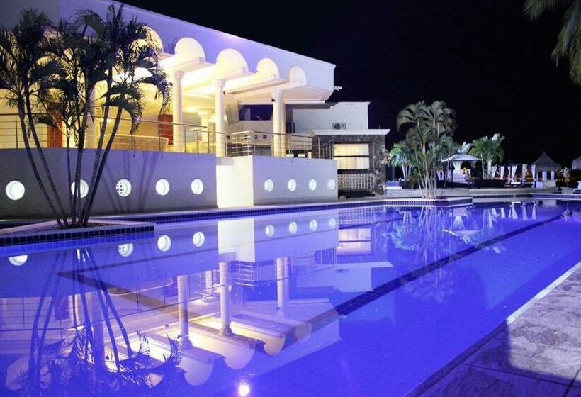 فندق Monasterio Resort