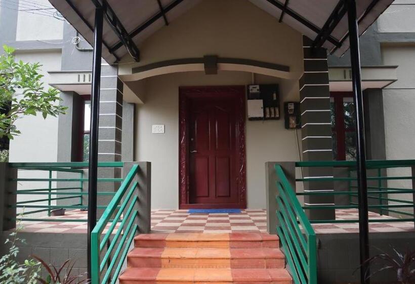 호텔 Nakshatra Resort