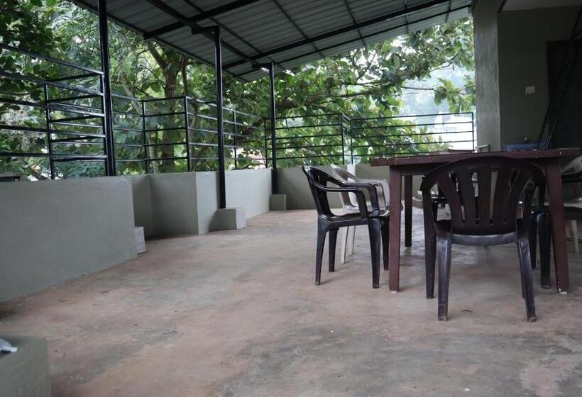 호텔 Nakshatra Resort