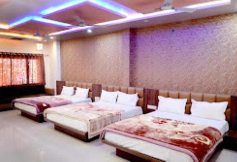 Отель Naman Palace Ujjain