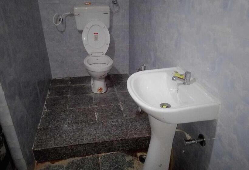 בית מלון כפרי Oyo 70405  K