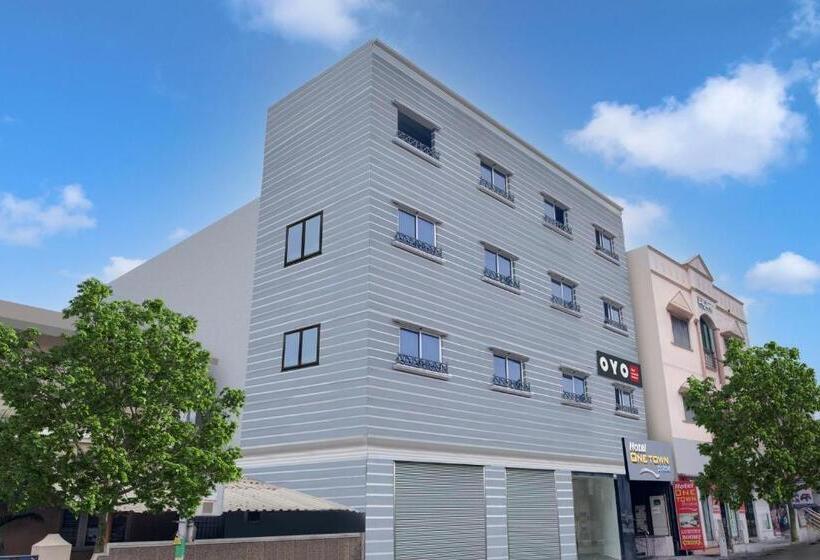 Super Hotel O Vijayawada Near Railway Station