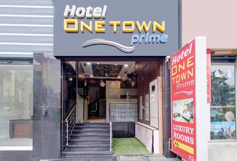 Super Hotel O Vijayawada Near Railway Station