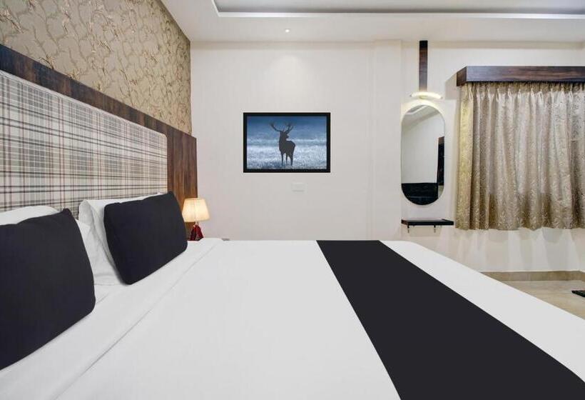 Super Hotel O Vijayawada Near Railway Station