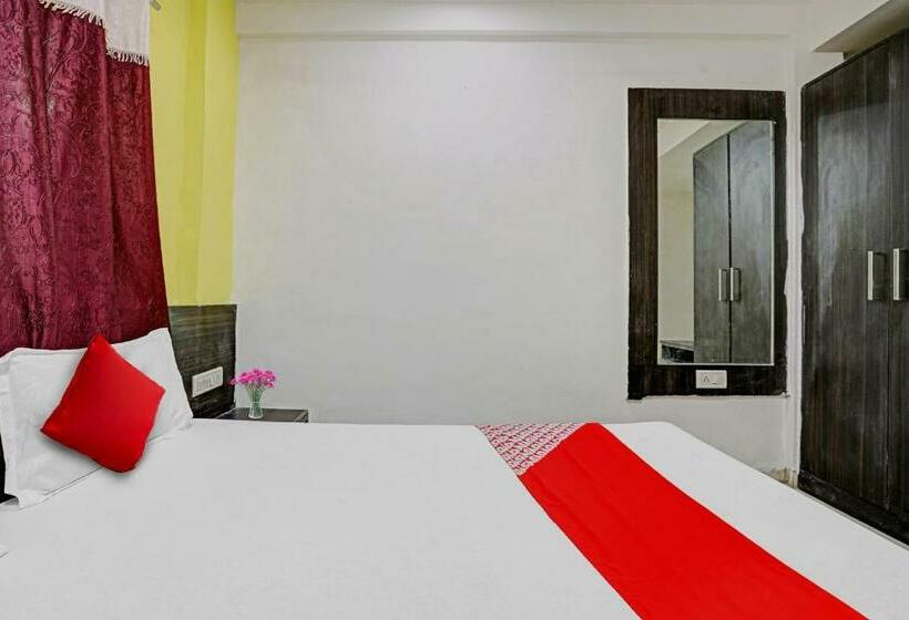 Flagship Hotel New Punjab Lodging