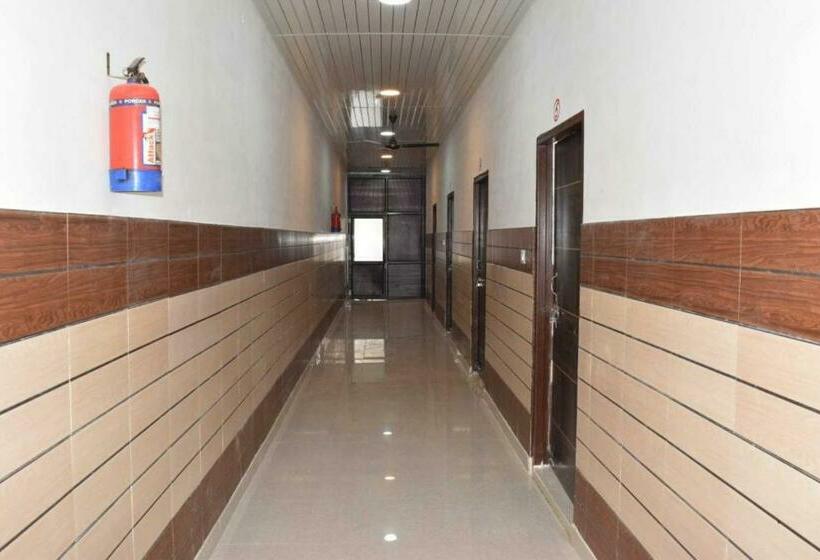 酒店 Pop 70381 Chaudhary Farm House