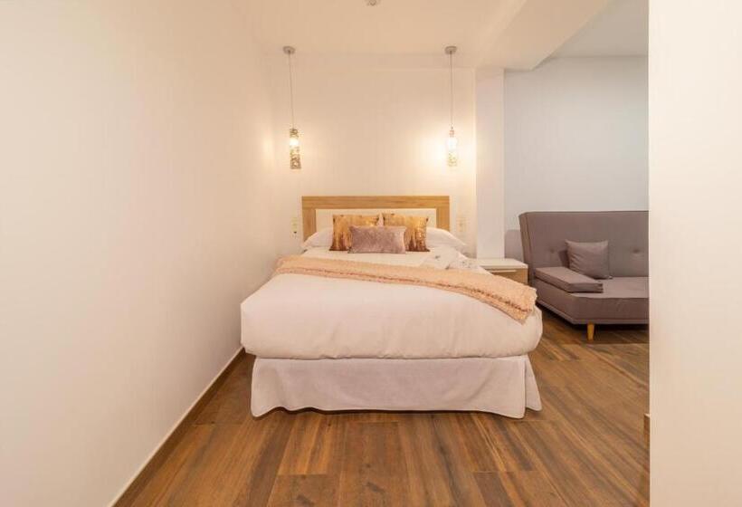 בית מלון כפרי Reina Aixa