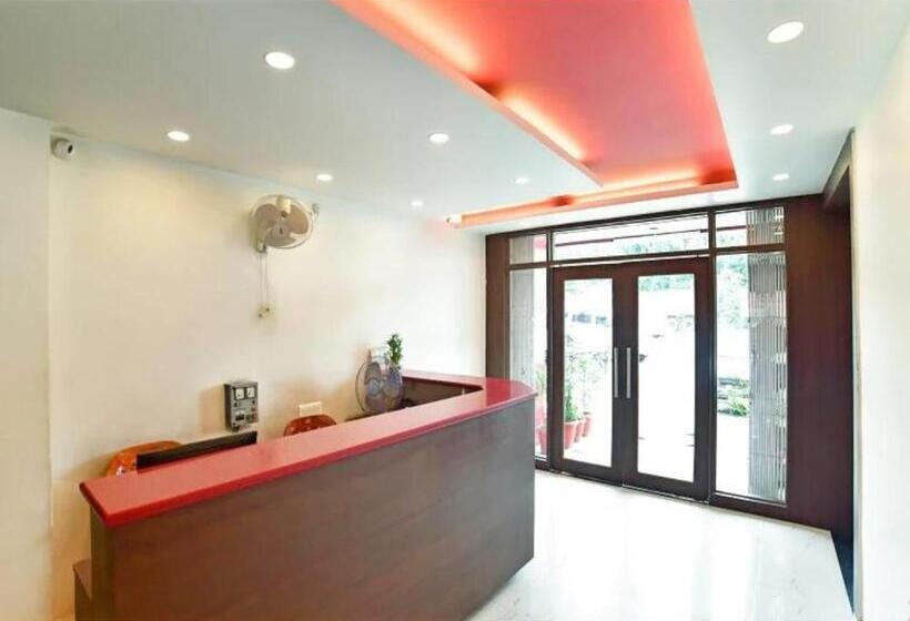 בית מלון כפרי Royal Palace, Begusarai