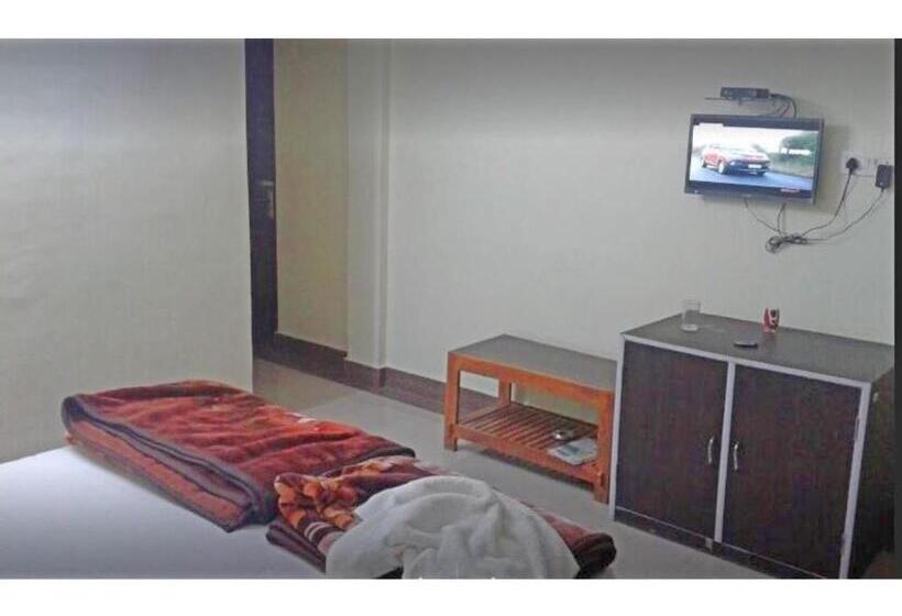 בית מלון כפרי Royal Palace, Begusarai