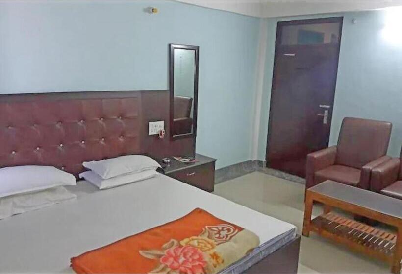 فندق Royal Palace, Begusarai