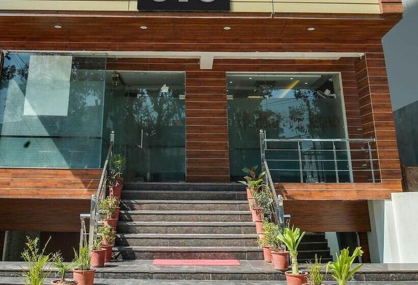 Отель Royal Regency