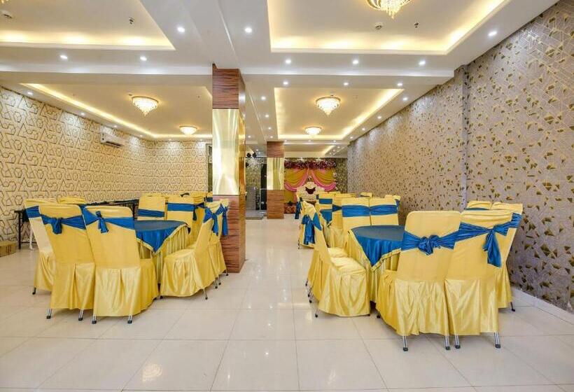 Отель Royal Regency