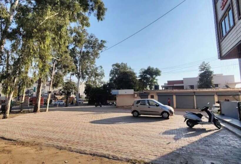 Отель Royal Regency