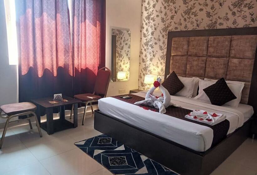 בית מלון כפרי Royal Regency