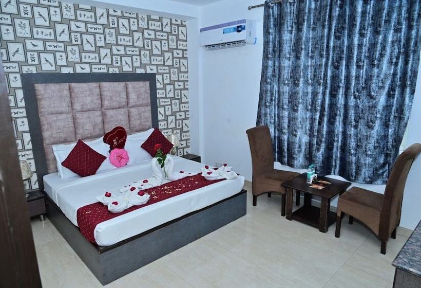 Отель Royal Regency