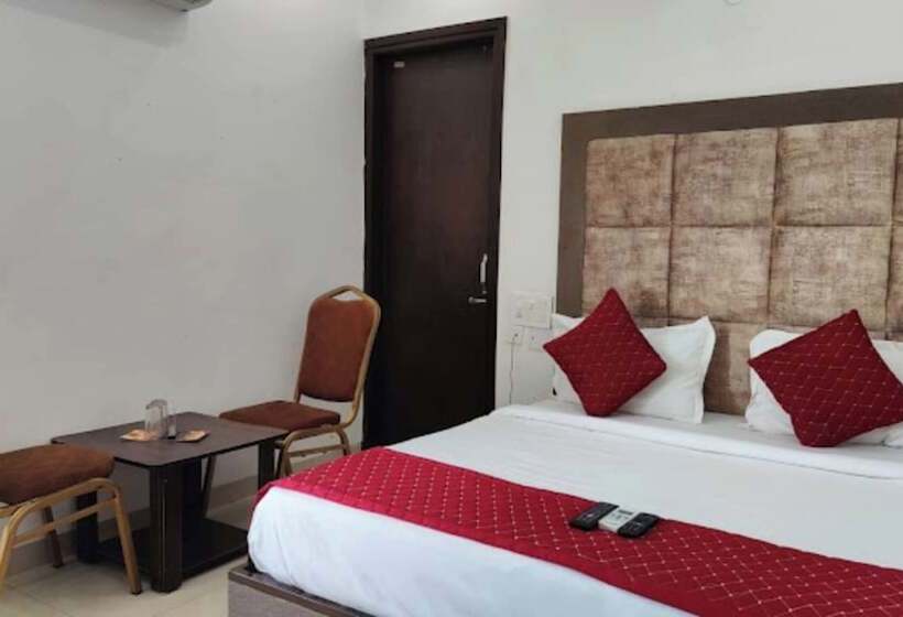 Отель Royal Regency