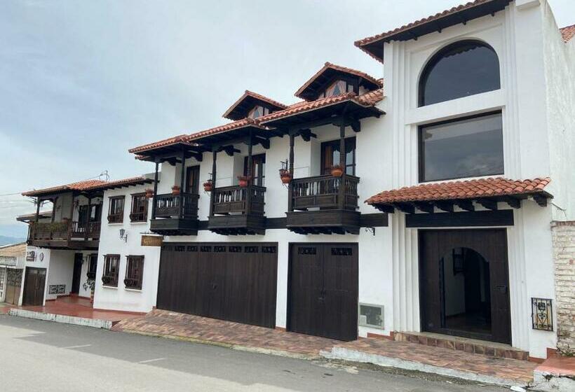 هتل San Gabriel Hospedería