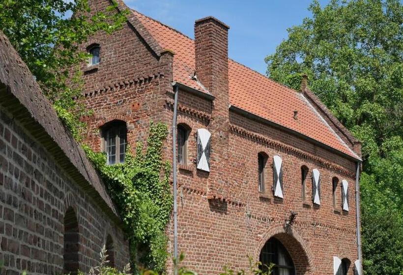 هتل Schloss Diepenbrock