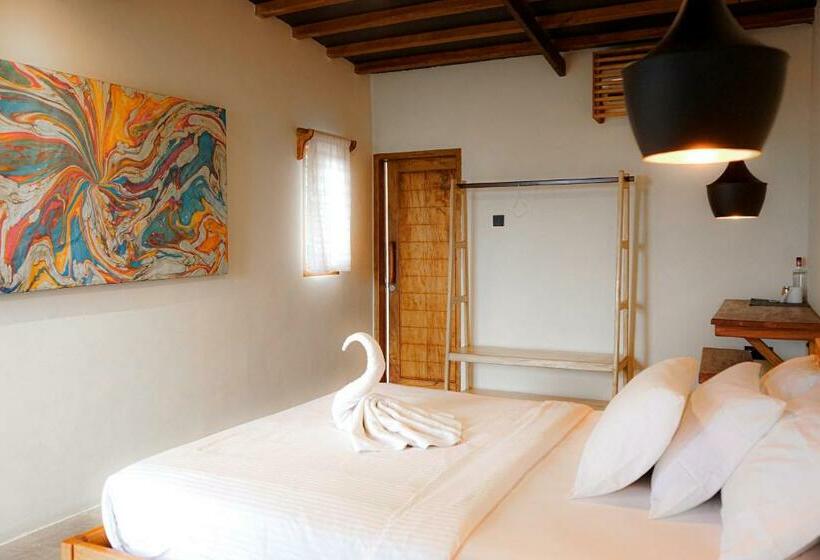 فندق Seascapes Bira