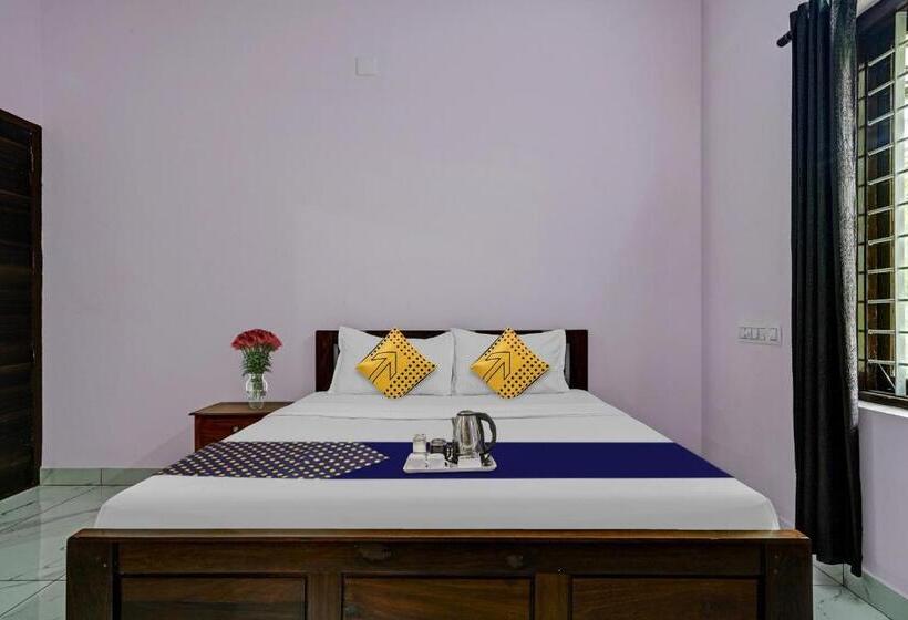 Отель Spot On 804461 Shalom Palace Residency