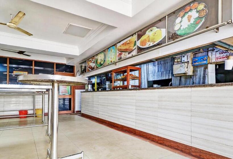 בית מלון כפרי Spot On 80462  Ashoka Lodge