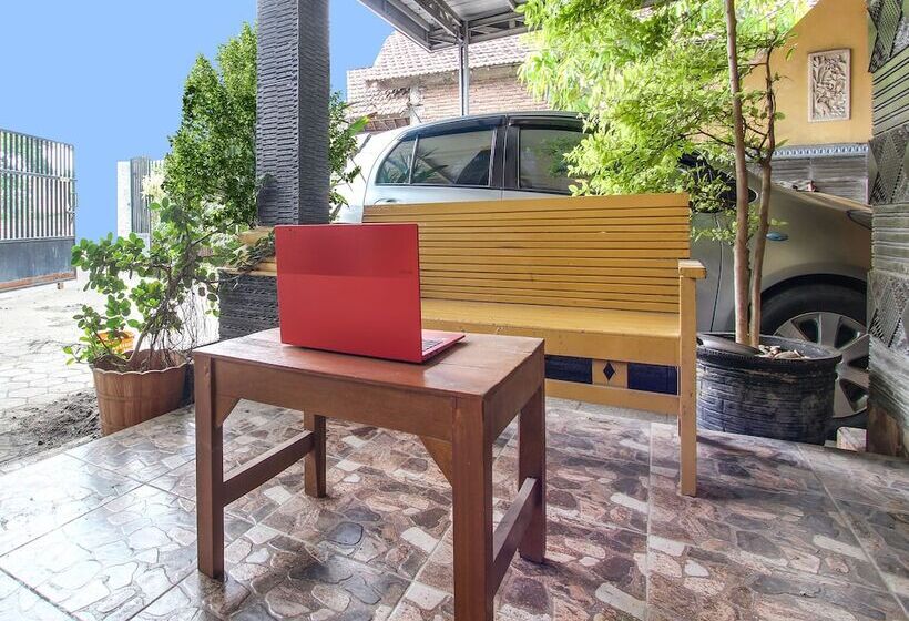 בית מלון כפרי Spot On 91935 Hellena Guesthouse