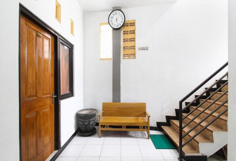 בית מלון כפרי Spot On 91935 Hellena Guesthouse