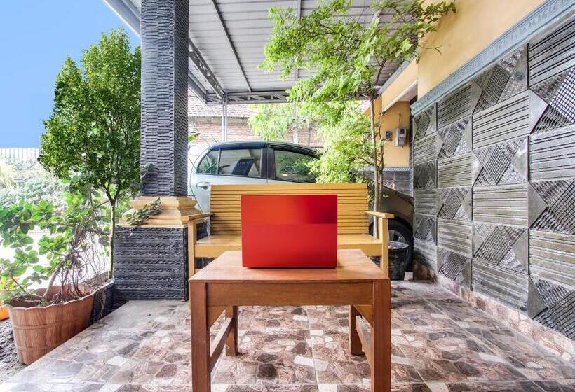 בית מלון כפרי Spot On 91935 Hellena Guesthouse