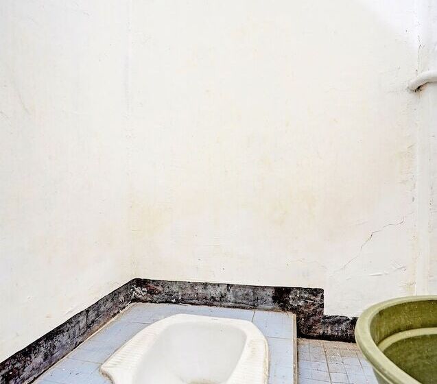 فندق Spot On 91947 Kost Barokah Syariah