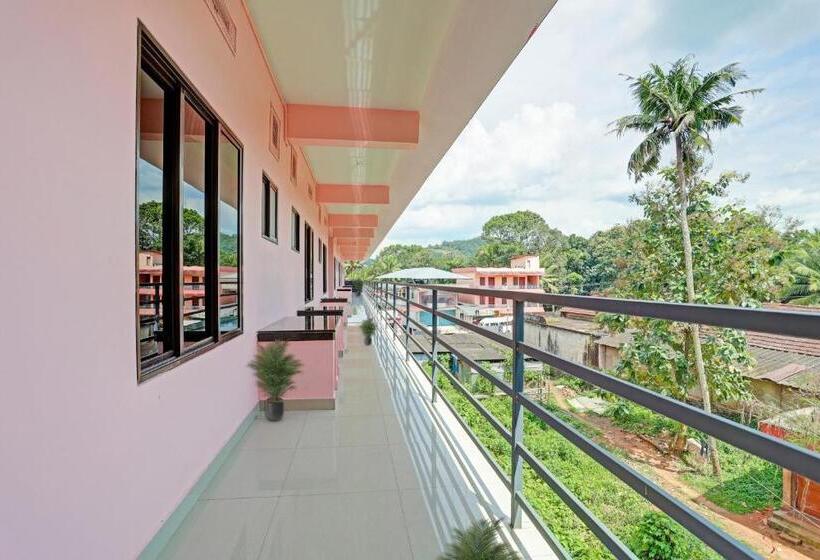 ホテル Spot On Greenland Residency