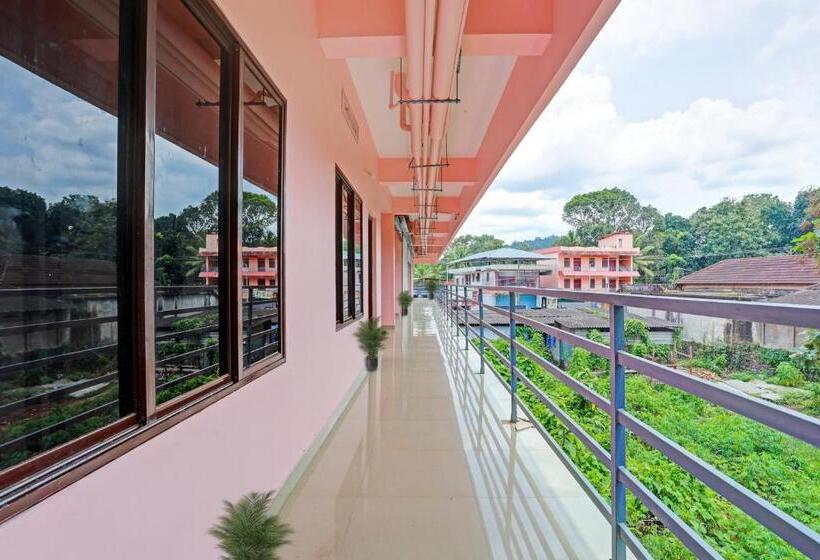 ホテル Spot On Greenland Residency