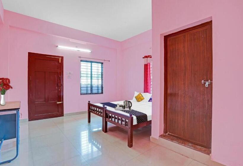 ホテル Spot On Greenland Residency