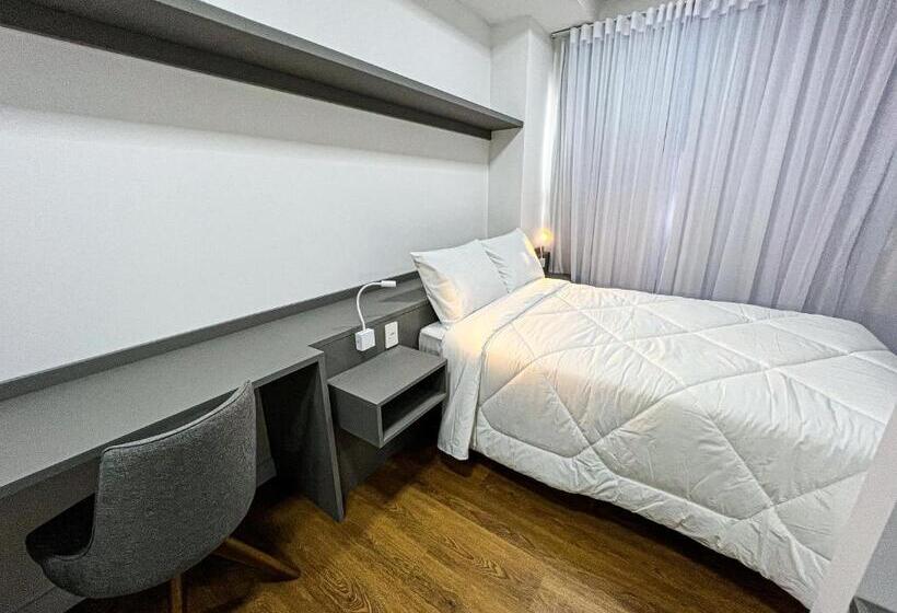 Отель Studios Cityhome Maxplaza Canoas