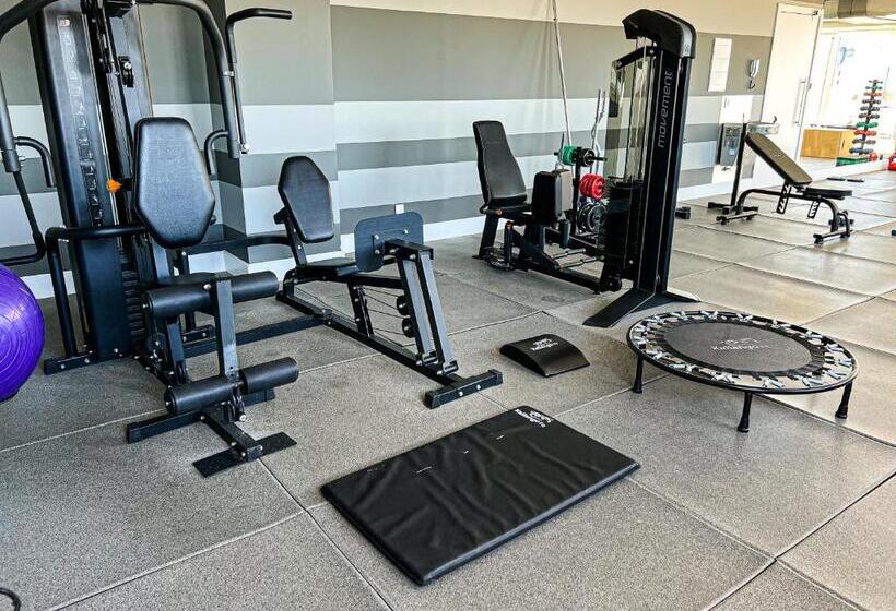 Отель Studios Cityhome Maxplaza Canoas