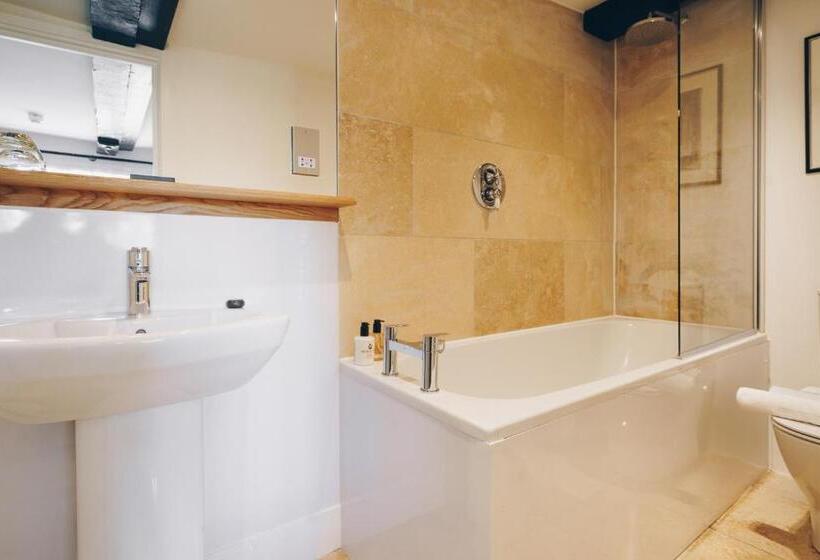 Отель The Crab & Lobster