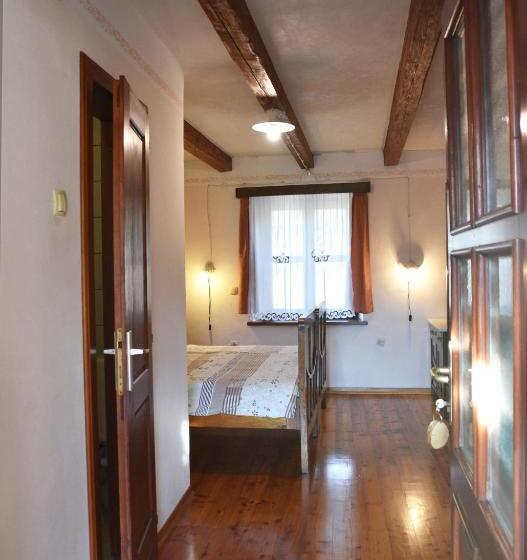 هتل Tourist Farm škerlj