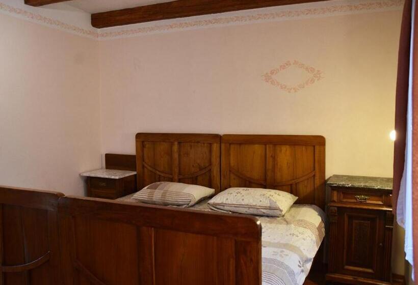 هتل Tourist Farm škerlj