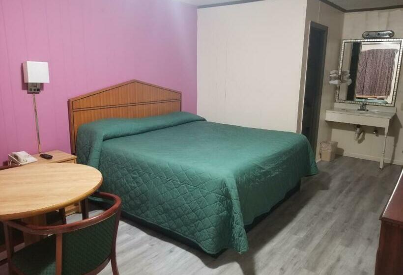 فندق Traveler S Inn