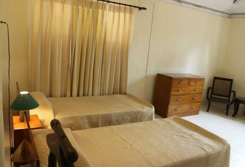 فندق Wathai Heritage Bungalow