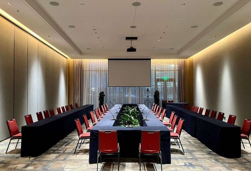 هتل La Quinta By Wyndham Shanxi Xiaohe Xincheng