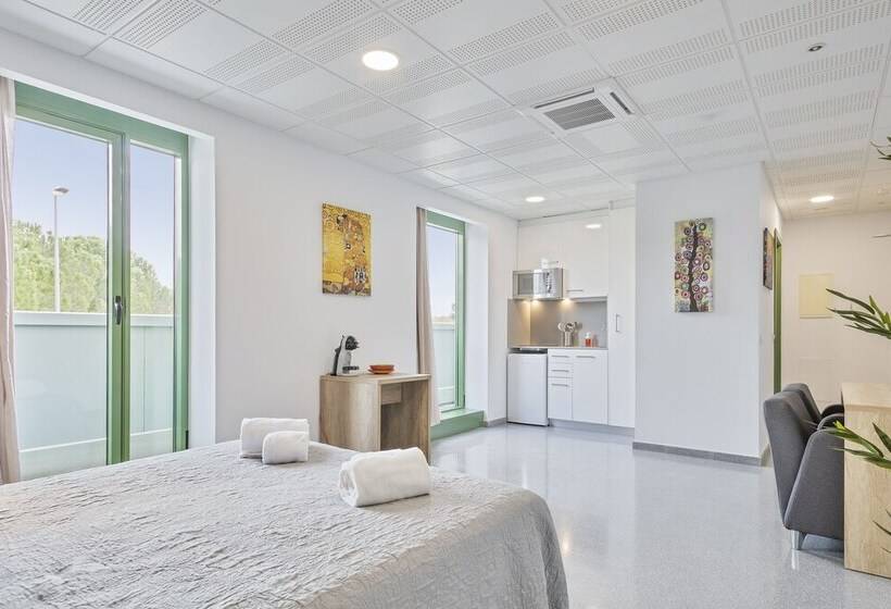 Les Begues Apartments