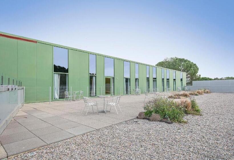 Les Begues Apartments