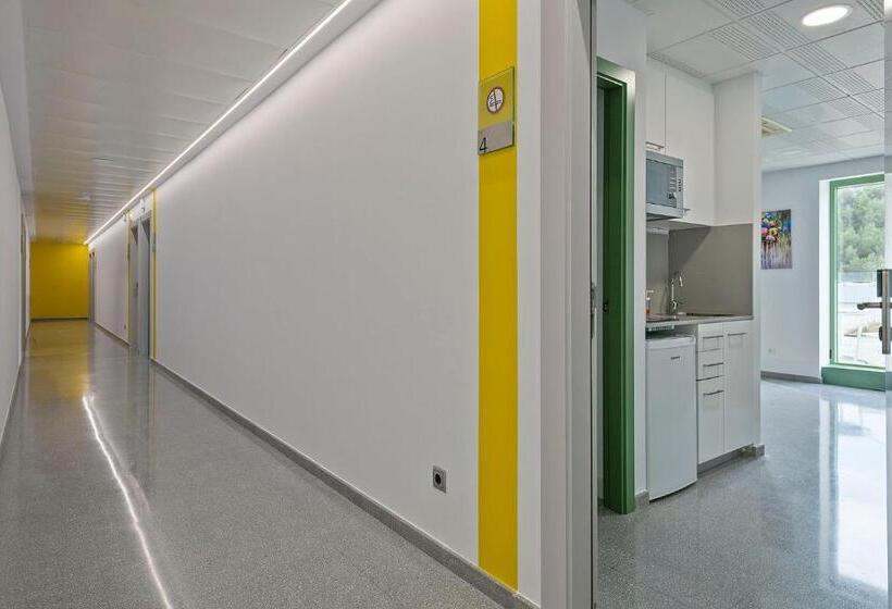 Les Begues Apartments