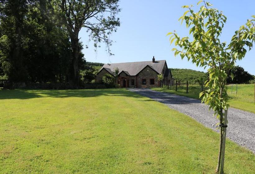 Loughcrew View Bed And Breakfast