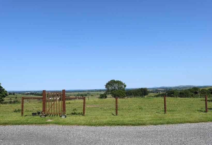 Loughcrew View Bed And Breakfast