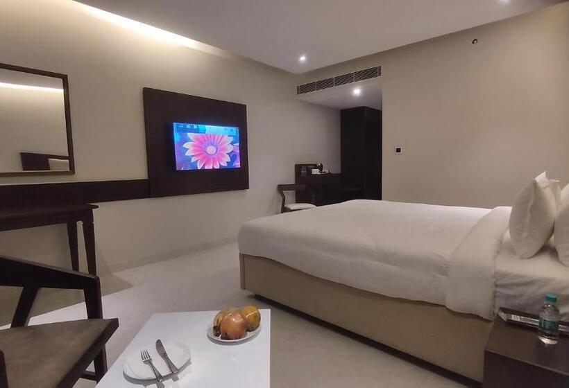 Mayur Belgaum Presidency Hotel & Spa   10 Kms From Belgaum Airport Ixg