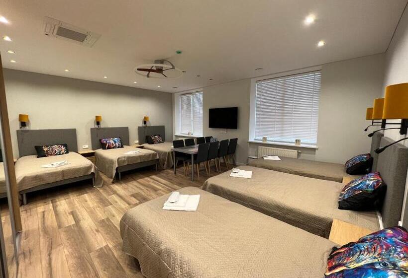 پانسیون Birch Alley Self Check In