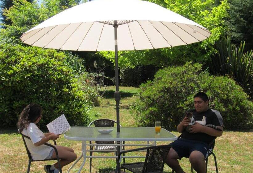 ペンション Ecohostal Huellas Del Bosque