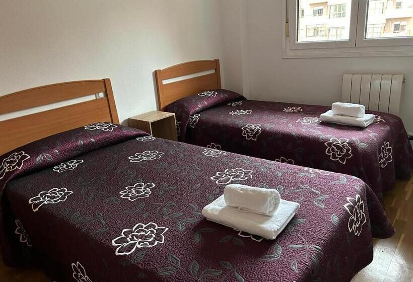 פנסיון H. Lavid